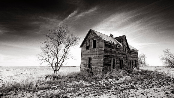 Bad-Teeth House